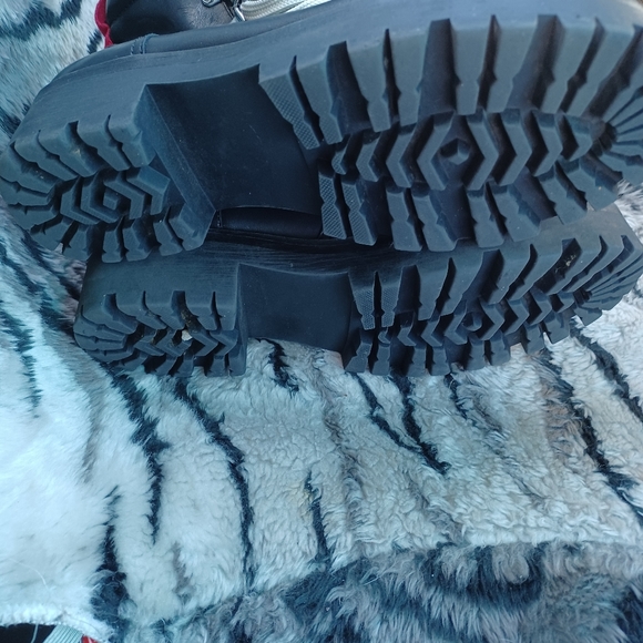 STEVE MADDEN WOMEN LEATHER ANKLE BOOTS - Picture 7 of 12